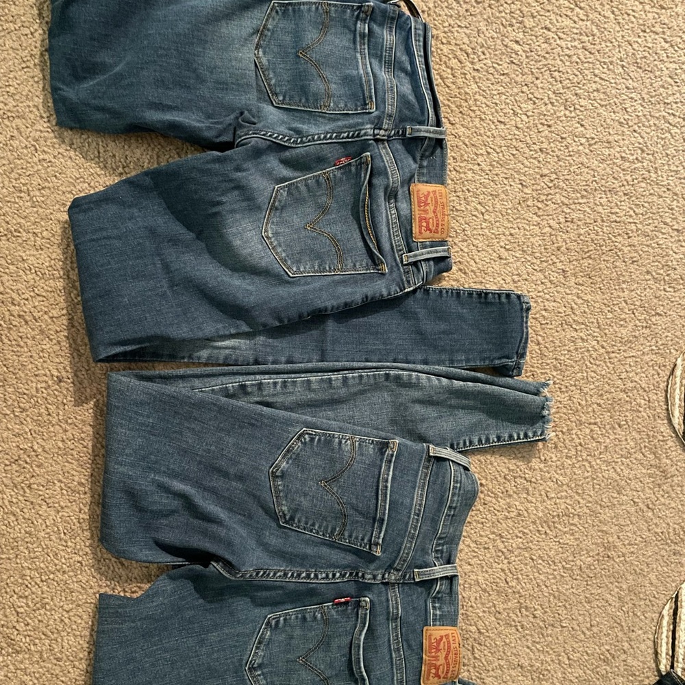 Women’s Levi’s Size 24